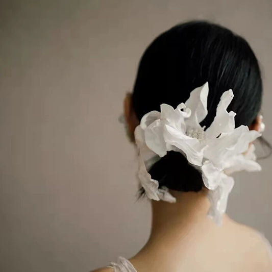 Handmade Satin Petal Hairpin Side Bride Wedding Headwear Studio Photography with Makeup Dress Accessories